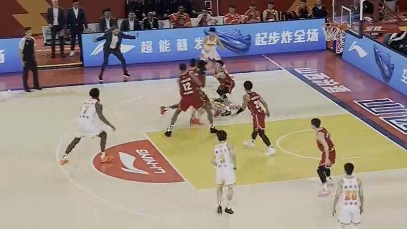 [CCTV全场集锦]🏀山西大胜江苏取3连胜&江苏4连败 威金顿19+8 庞峥麟5中0